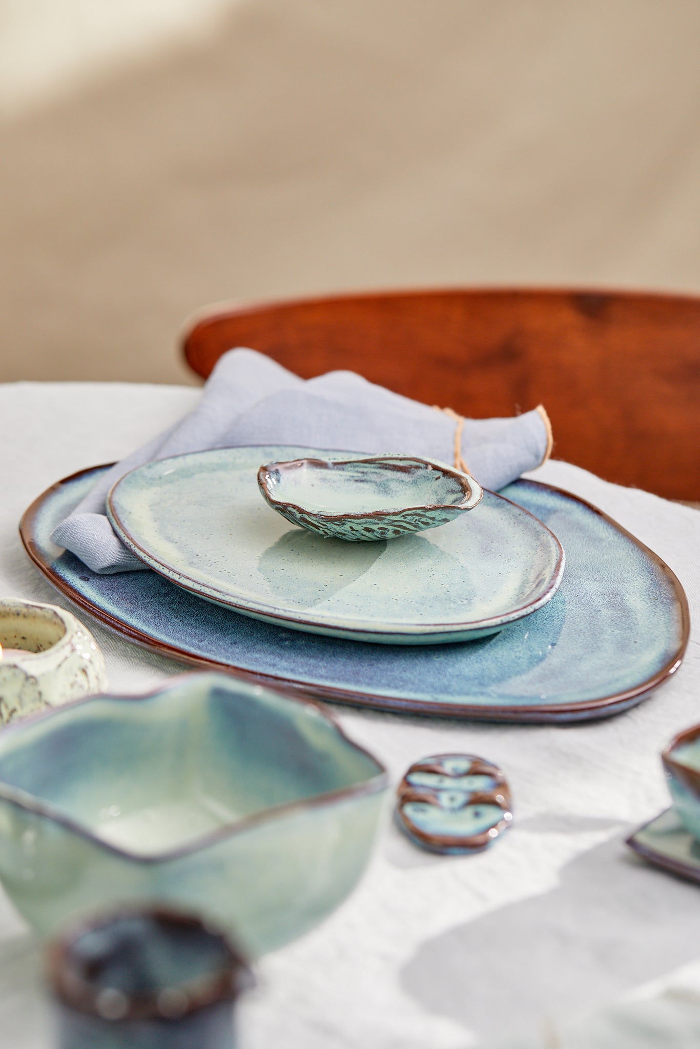 Medium Oval Plate